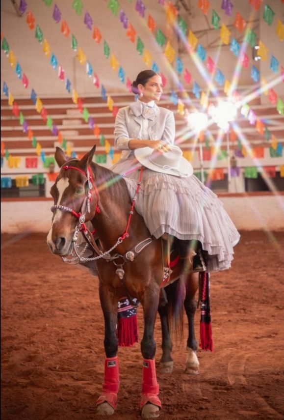 Natalia Jiménez en el videoclip de El Pobre.