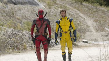 En esta imagen proporcionada por 20th Century Studios/Marvel Studios muestra a Ryan Reynolds como Deadpool/Wade Wilson y Hugh Jackman como Wolverine/Logan en una escena de la película Deadpool & Wolverine.&nbsp;