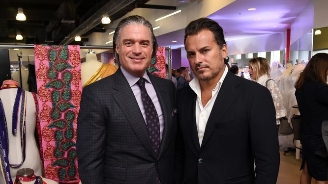 Stephen Brunelle y Oscar Carvallo.