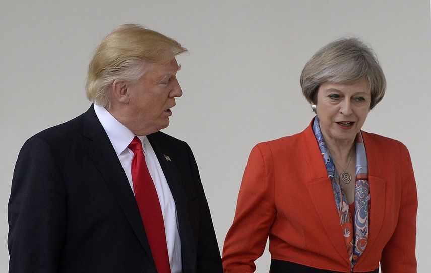 Fotografía de archivo fechada en enero de 2017 del presidente Donald Trump y la primera ministra británica, Theresa May, en la Casa Blanca, EEUU.&nbsp;