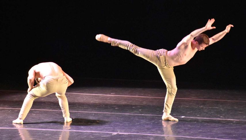 Petar Dorcevski y Filip Juric, de Slovenia Opera Ballet.