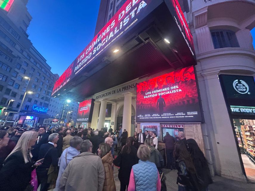 Presentación de Los crímenes del Partido Socialista