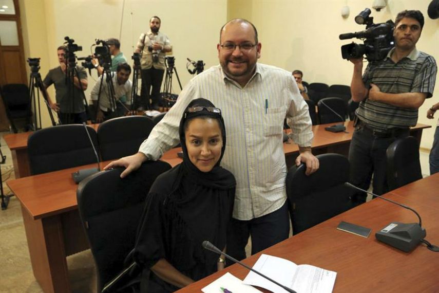 Imagen del periodista irano-estadounidense del diario The Washington Post Jason Rezaian y a su mujer Yeganeh Salehi (EFE)