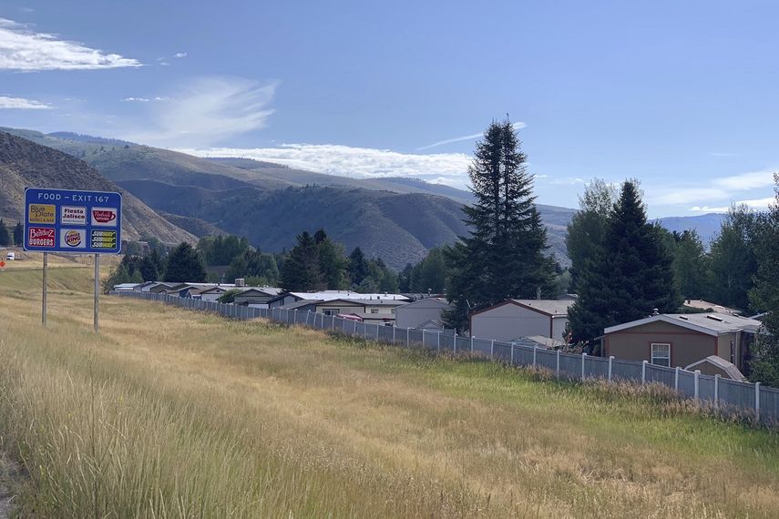 Vista del complejo para casas rodantes Aspens Mobile Home Village de Avon, Colorado, donde habitan mayormente inmigrantes latinoamericanos que no pueden pagar los costosos alquileres de esa zona tur&iacute;stica. Foto del 6 de septiembre del 2019.&nbsp;