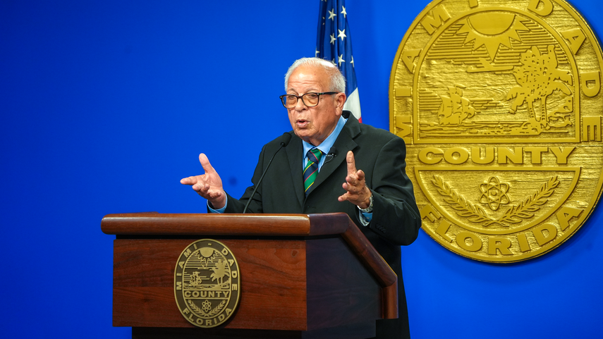 Tomás Regalado, tasador de la propiedad de Miami-Dade Tomás Regalado, tasador de la propiedad de Miami-Dade