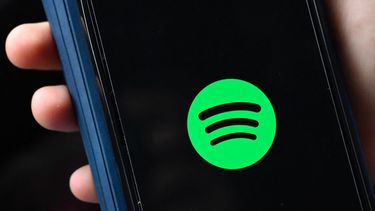 El logo de la plataforma Spotify en un dispositivo.