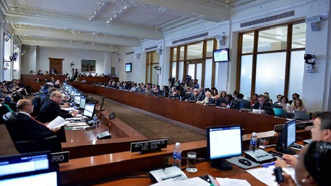 A petición de México, se abrió un receso de 15 minutos para informar a todos los países que no estuvieran presentes en la sala del Consejo de que se va a llevar a cabo la reunión