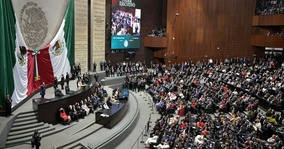 Senadores mexicanos se enfrentan a golpes tras debate sobre EEUU