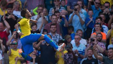 Un Neymar cien por ciento recuperado del pie hace aún más peligrosa a la siempre candidata Brasil.&nbsp;