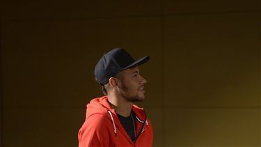La llegada de Neymar al Barcelona ha generado problemas fuera de la cancha. (AP)