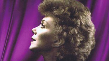 Portada de la biografía de la cantante Vicky Roig, La diva de ayer y hoy (Ediciones MLM, 2022).