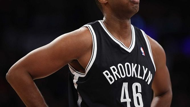 Collins se ganó otros díez días en la NBA gracias a su desempeño. (ARCHIVO)