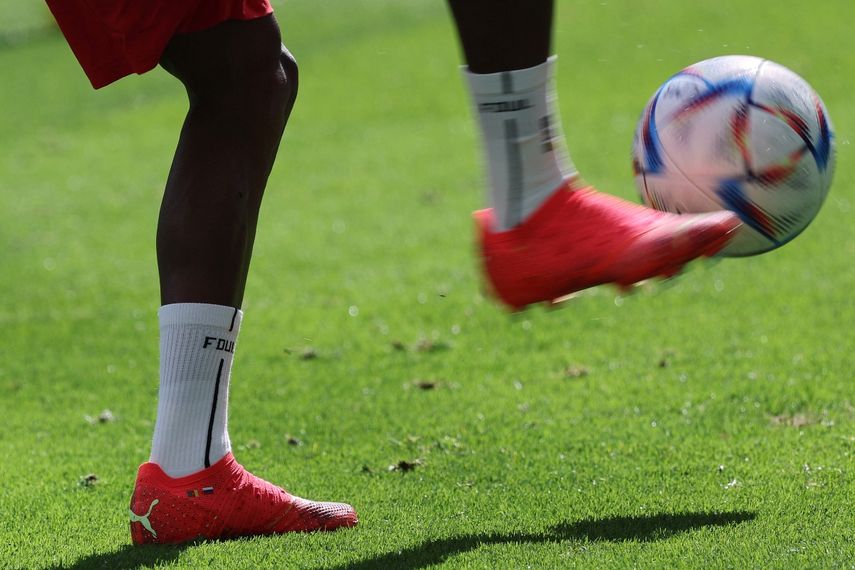 Entrenamiento entre Serbia y Camerún por el Grupo G de Catar 2022. Rusia apoya a su selección hermana de Europa