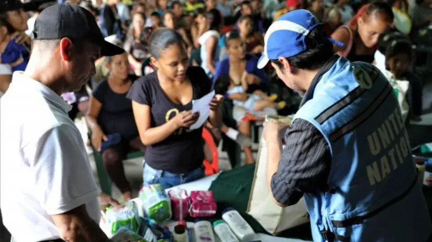 Imagen de archivo de reparto de ayuda de ONU en Venezuela