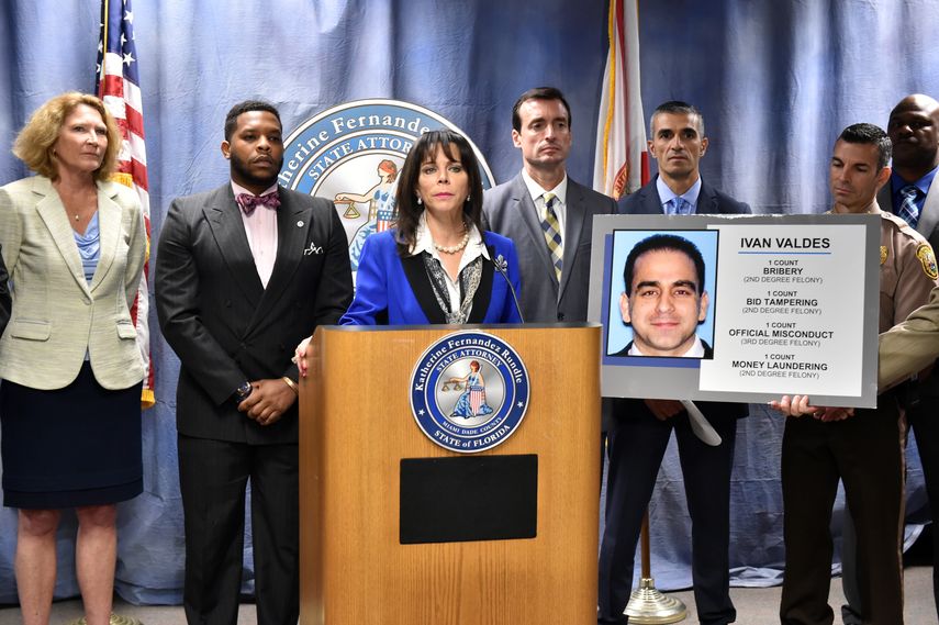 La fiscal Estatal de Miami-Dade Katherine Fernández Rundle presenta el caso de Iván Valdés.