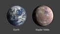 Comparación del tamaño del exoplaneta Kepler-1649c y la Tierra (ilustración).