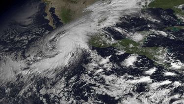 Pese a su debilitamiento, la depresión tropical generará lluvias muy fuerte y tormentas intensas en Baja California Sur 