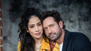 Fátima Molina y Gabriel Soto en el proyecto actoral Te acuerdas de mí.