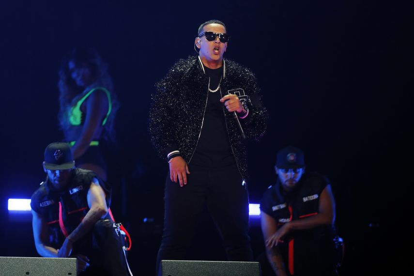 En esta fotografía de archivo del dos de noviembre de 2019 Daddy Yankee durante su presentación en iHeartRadio Fiesta Latina 2019. Daddy Yankee y Snow recibieron el premio Latin Billboard 2020 a la canción del año.
