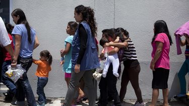 Medio centenar de niños centroamericanos indocumentados llegan a refugio en Miami. Imagen de archivo.&nbsp;