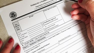 La cifra de visas emitidas por el gobierno federal se decide cada año dependiendo de la demanda laboral que haya.