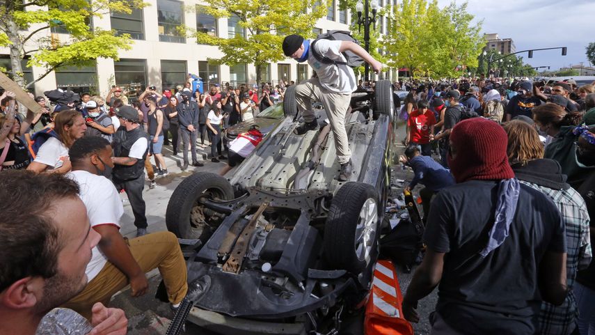Escena de una manifestaci&oacute;n de protesta por la muerte de George Floyd en Salt Lake City, EEUU, el 30 de mayo del 2020.&nbsp;