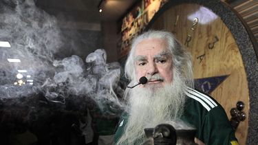 Antonio Vázquez, mejor conocido como el&nbsp;Brujo&nbsp;Mayor, durante su ritual celebrado en Ciudad de México.