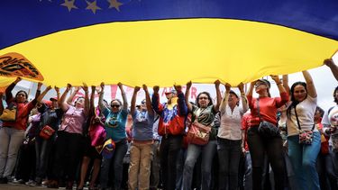 Seguidores del oficialismo realizan marcha hasta la Asamblea Nacional.&nbsp;