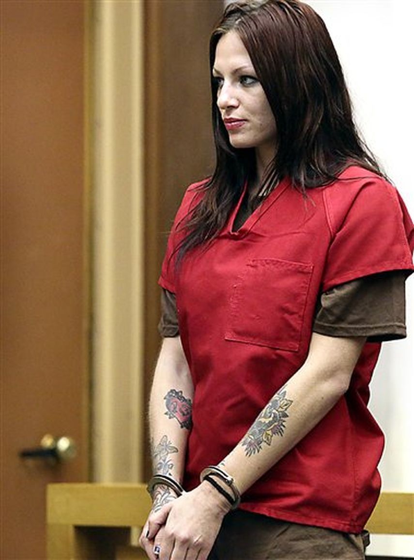 Alix Tichelman, de 26 años y residente de Folsom, California, se presenta ante la Corte Superior de Santa Cruz , es una exclusiva prostituta que enfrenta cargos por homicidio culposo en la muerte de Forrest Hayes, un ejecutivo de Google que falleció en
