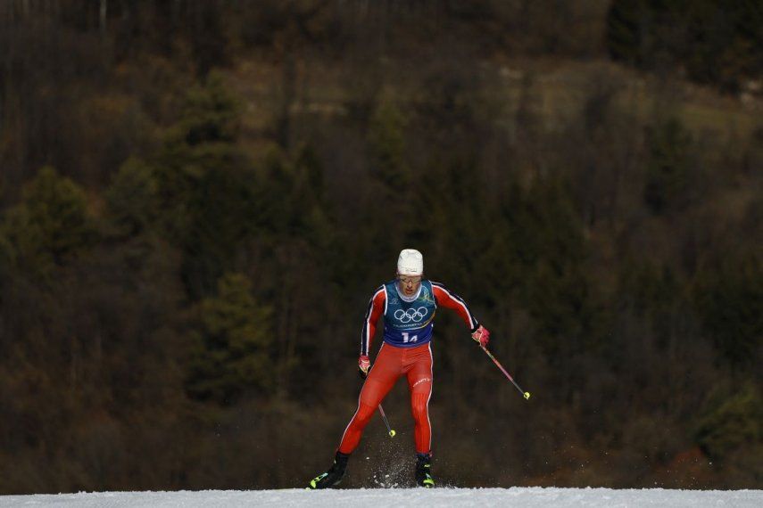 El noruego Johannes Klaebo participa en una competencia en los Juegos Olímpicos de Invierno, el 15 de febrero de 2026.