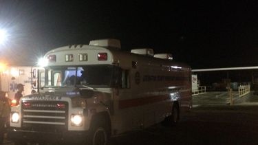 El equipo de rescate del Condado de Lee estuvo presente en el centro correccional.&nbsp;