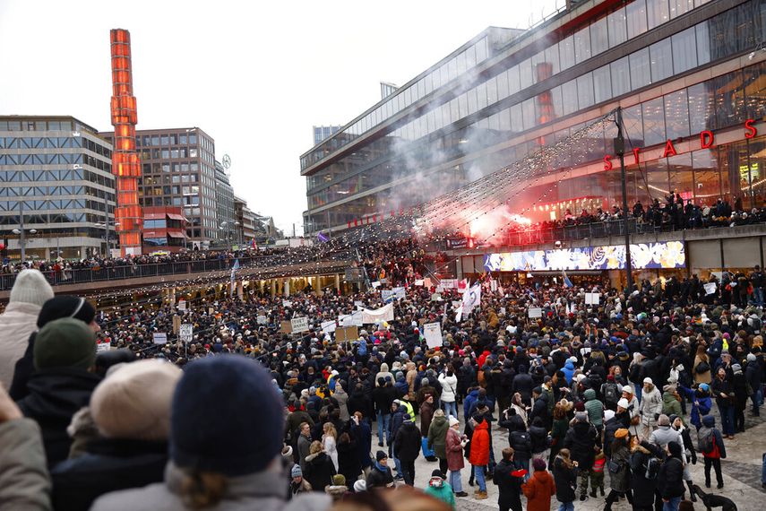 La protesta en contra de las medidas contra el coronavirus en Estocolmo, Suecia, el 22 de enero del 2022.