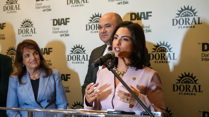 La alcaldesa de Doral, Christi Fraga.