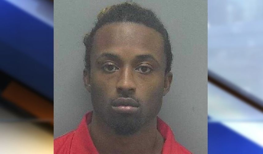 Willie Lee Jordan, Jr fue arrestado por dejar a sus dos hijos de 3 meses y 3 años de edad encerrados en el interior de su auto para entrar a un club de striptease.