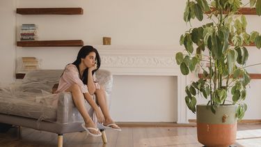 Maite Perroni en una escena de El juego de las llaves, que estrenó su segunda temporada el 16 de septiembre en una imagen proporcionada por Amazon Prime Video.