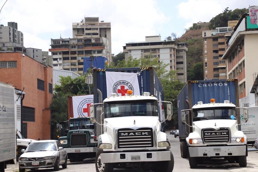 Un grupo de camiones cargados con la ayuda humanitaria llegan a Caracas.&nbsp;
