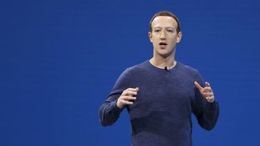 Fotografía de archivo del 1 de mayo de 2019 del director general de Facebook, Mark Zuckerberg, durante un discurso en una conferencia de desarrolladores de la red social, en San José, California.&nbsp;