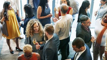 Muchos corren el riesgo de nunca aprender buen inglés y, para colmo, olvidar su idioma natal.