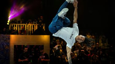 El brasileño Mateus de Sousa Melo compite en durante el Red Bull BC One, el 9 de noviembre de 2019