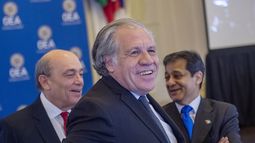 Almagro defiende su gestión frente a críticas de rivales para elección en la OEA