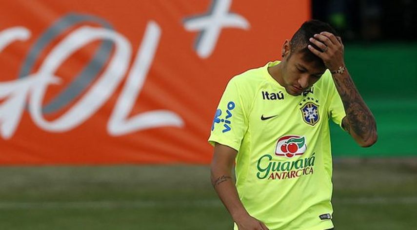 Neymar fue finalista al premio del mejor jugador del mundo de la FIFA. (ARCHIVO)