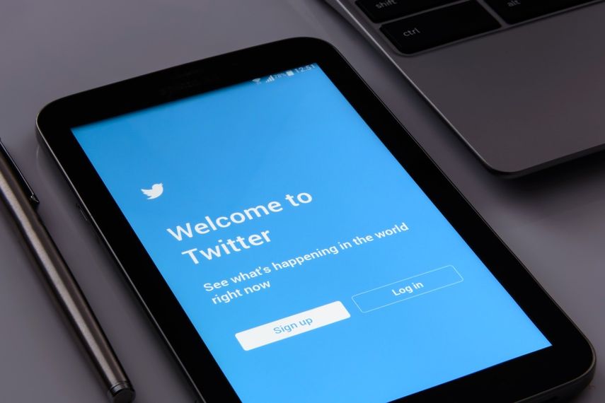 el consejo de administraci&oacute;n de Twitter ha acordado crear un comit&eacute; temporal dedicado a evaluar la estructura de liderazgo de la empresa.