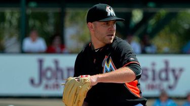  David Phelps hizo otra apertura para los Marlins 