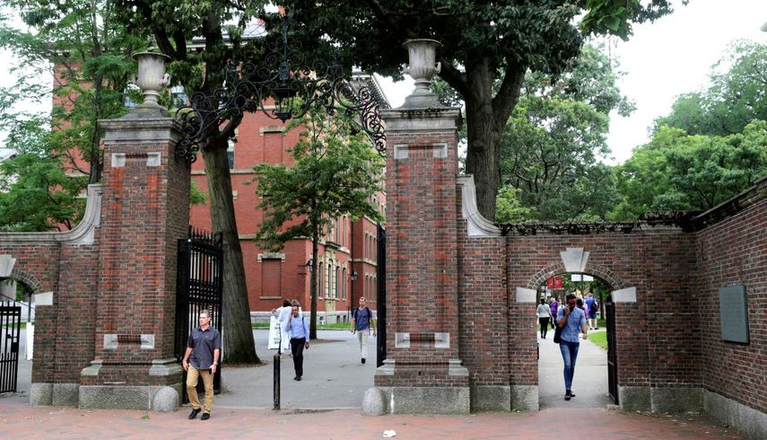 La entrada de la Universidad de Harvard en Cambridge, Massachusetts, el 13 de agosto del 2019.