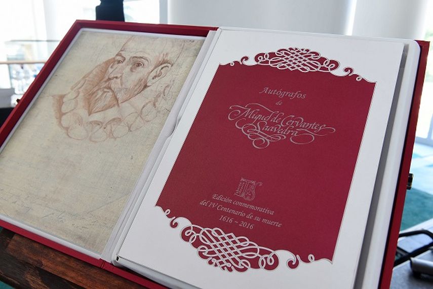 Autógrafos de Miguel de Cervantes Saavedra fue publicada en la colección Taberna Libraria de la editorial Círculo Científico bajo la tutela de Dionisio Redondo. (CORTESÍA)