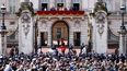 La familia real británica posa en el Balcón del Palacio de Buckingham después de asistir al Desfile del Cumpleaños del Rey Trooping the Colour en Londres el 15 de junio de 2024.