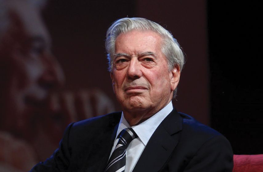 El autor de La ciudad y los perros asiste a una conferencia en México. (EFE)