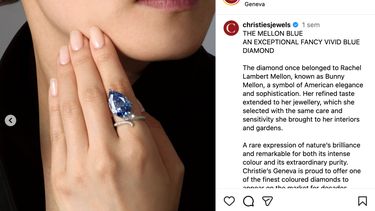 El diamante, conocido entonces bajo el nombre  de Zoe Diamond, fue vendido por 32,6 millones de dólares en Sotheby’s en Nueva York en 2014, logrando récords mundiales para un diamante azul