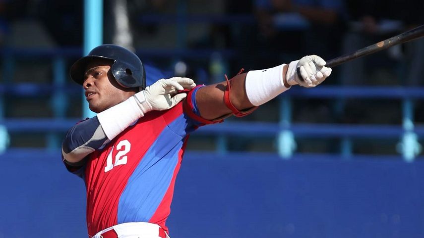 Los Marlins retiraron su oferta por el segunda base de Cuba