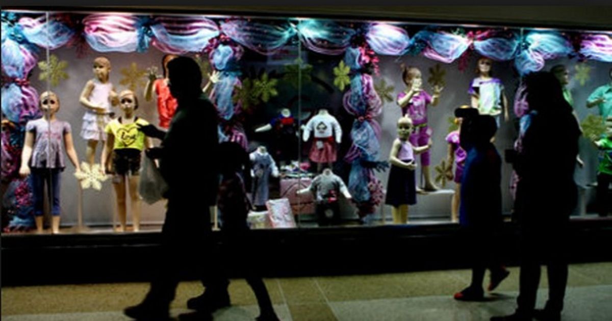Cuba disminuye en un 6% los precios de ropa infantil en comercios estatales